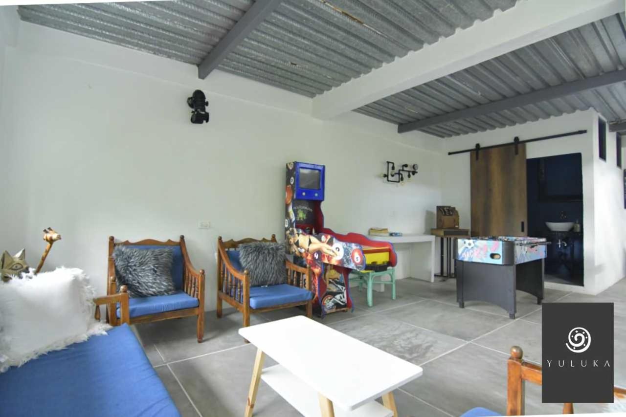 Yuluka Hostel Apulo Exterior foto